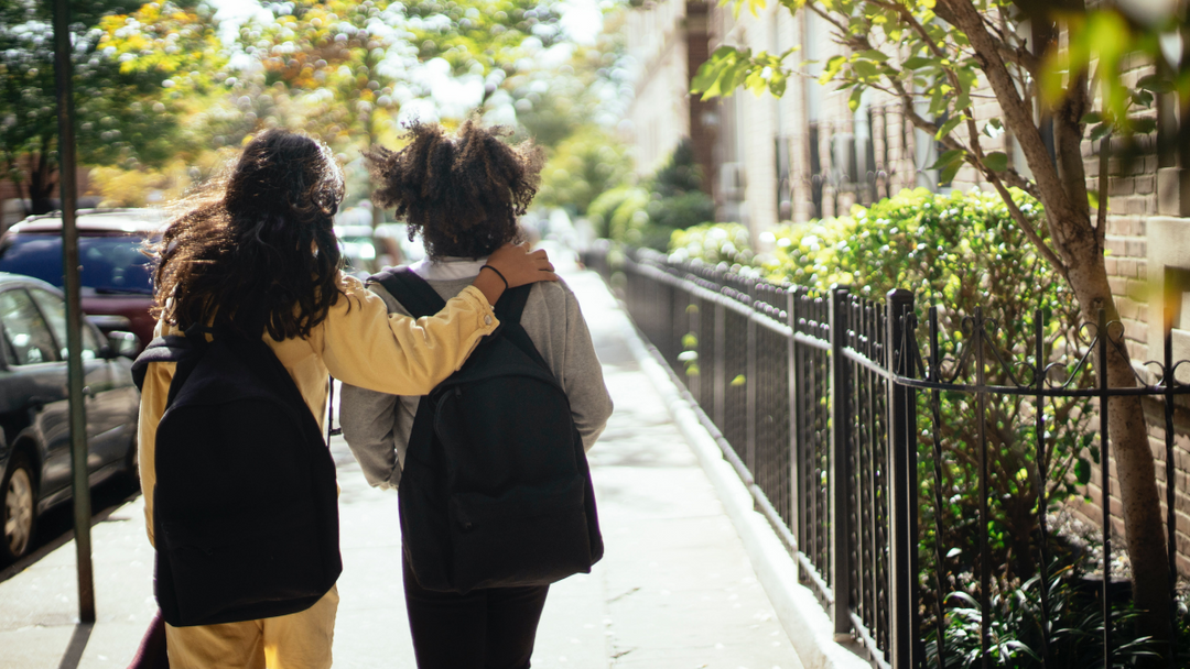 Walking and biking to school – How to keep kids safe: A parent's guide